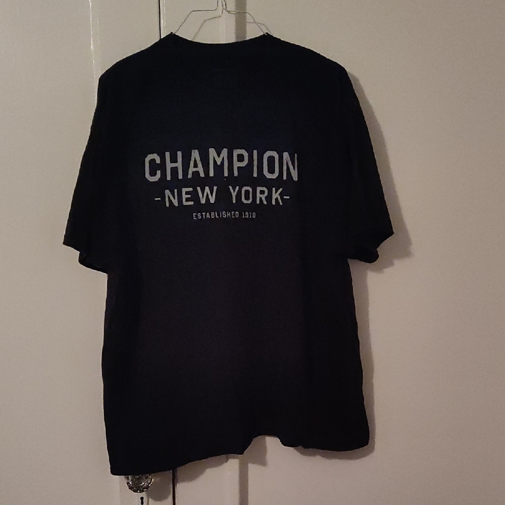 Champion Black New York Tee